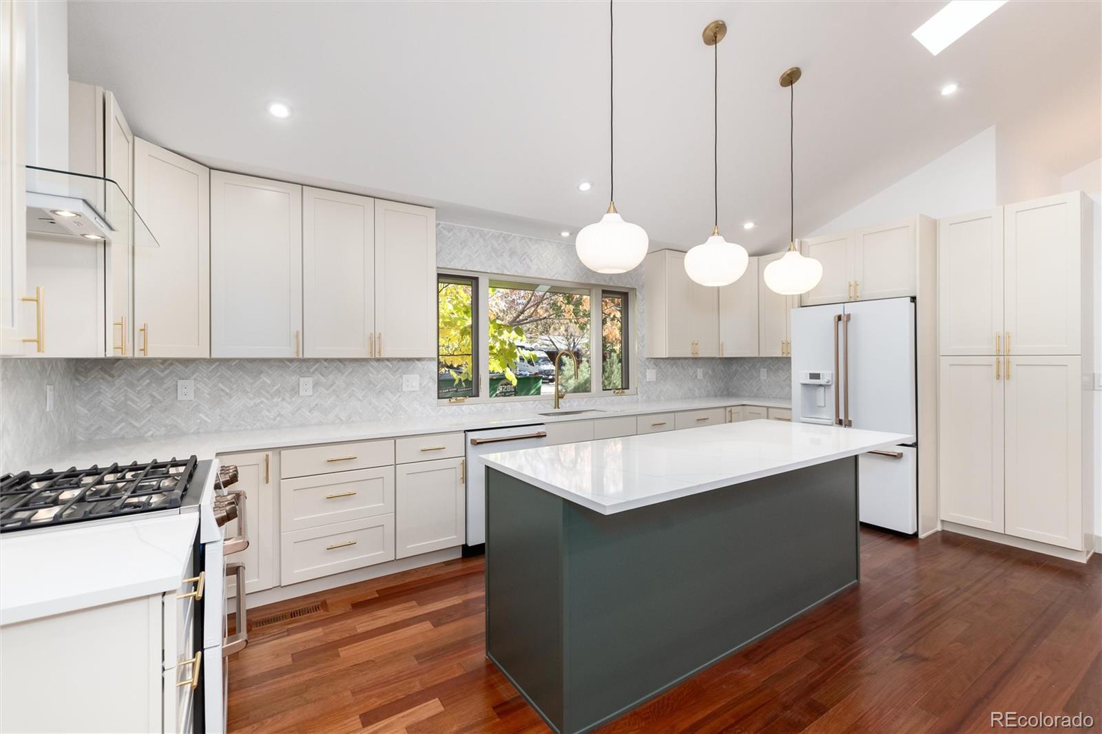 MLS Image #19 for 3001 s steele street,denver, Colorado