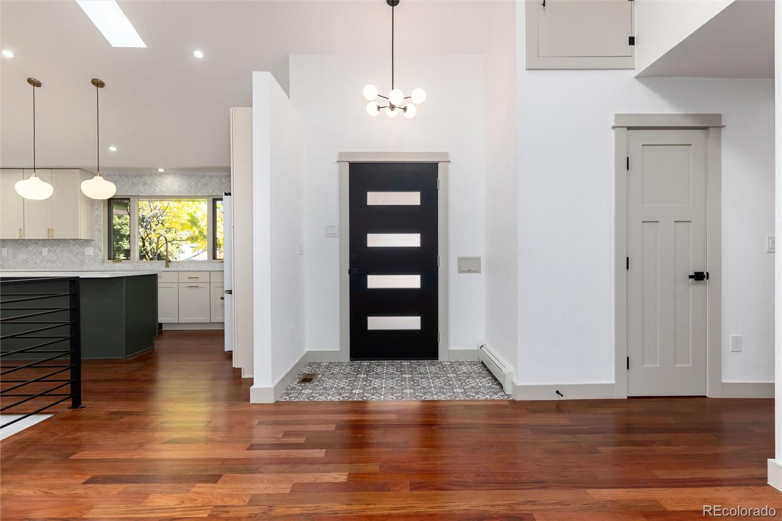 MLS Image #7 for 3001 s steele street,denver, Colorado