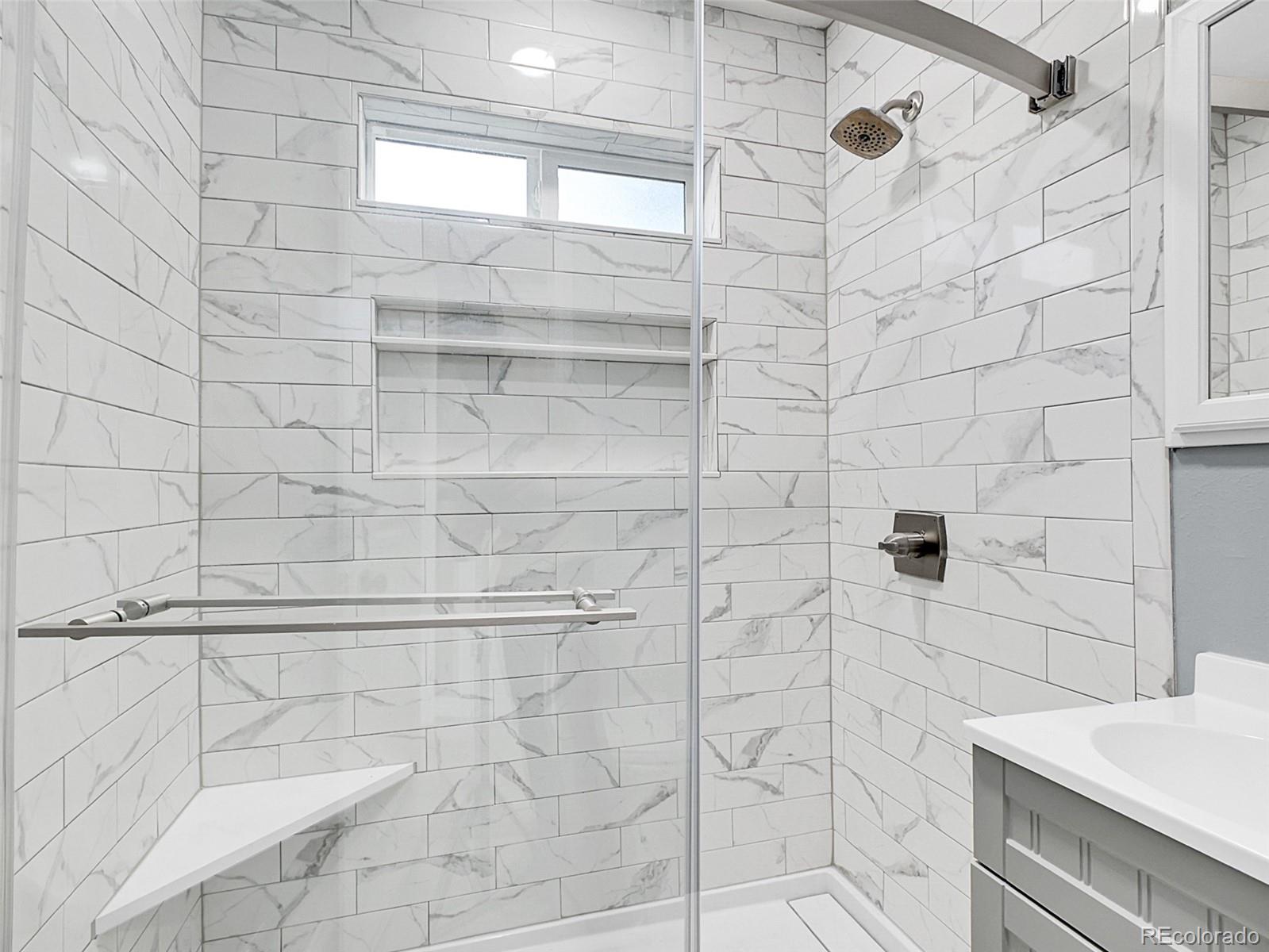 MLS Image #16 for 820  lansing street,aurora, Colorado