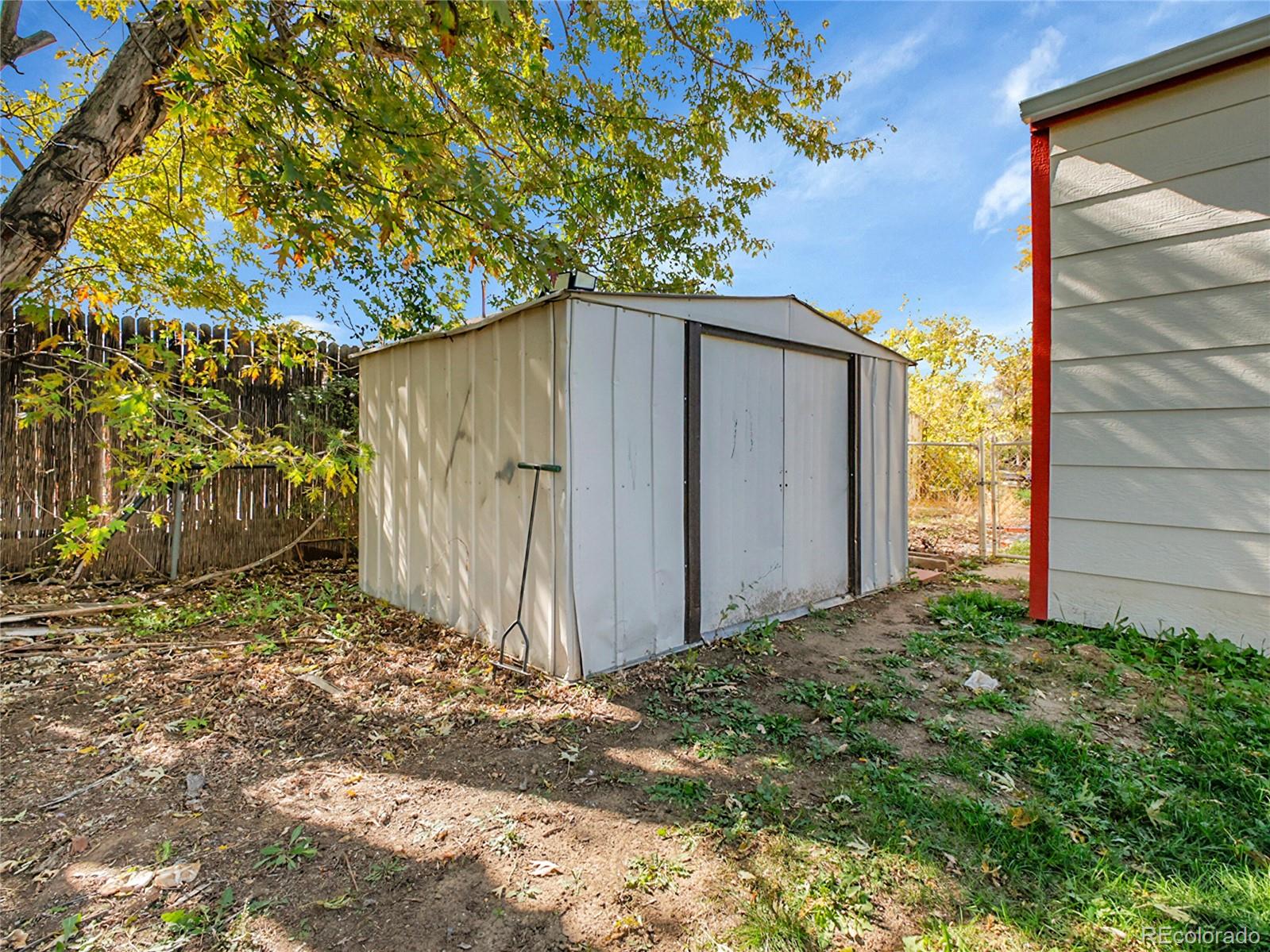 MLS Image #26 for 820  lansing street,aurora, Colorado