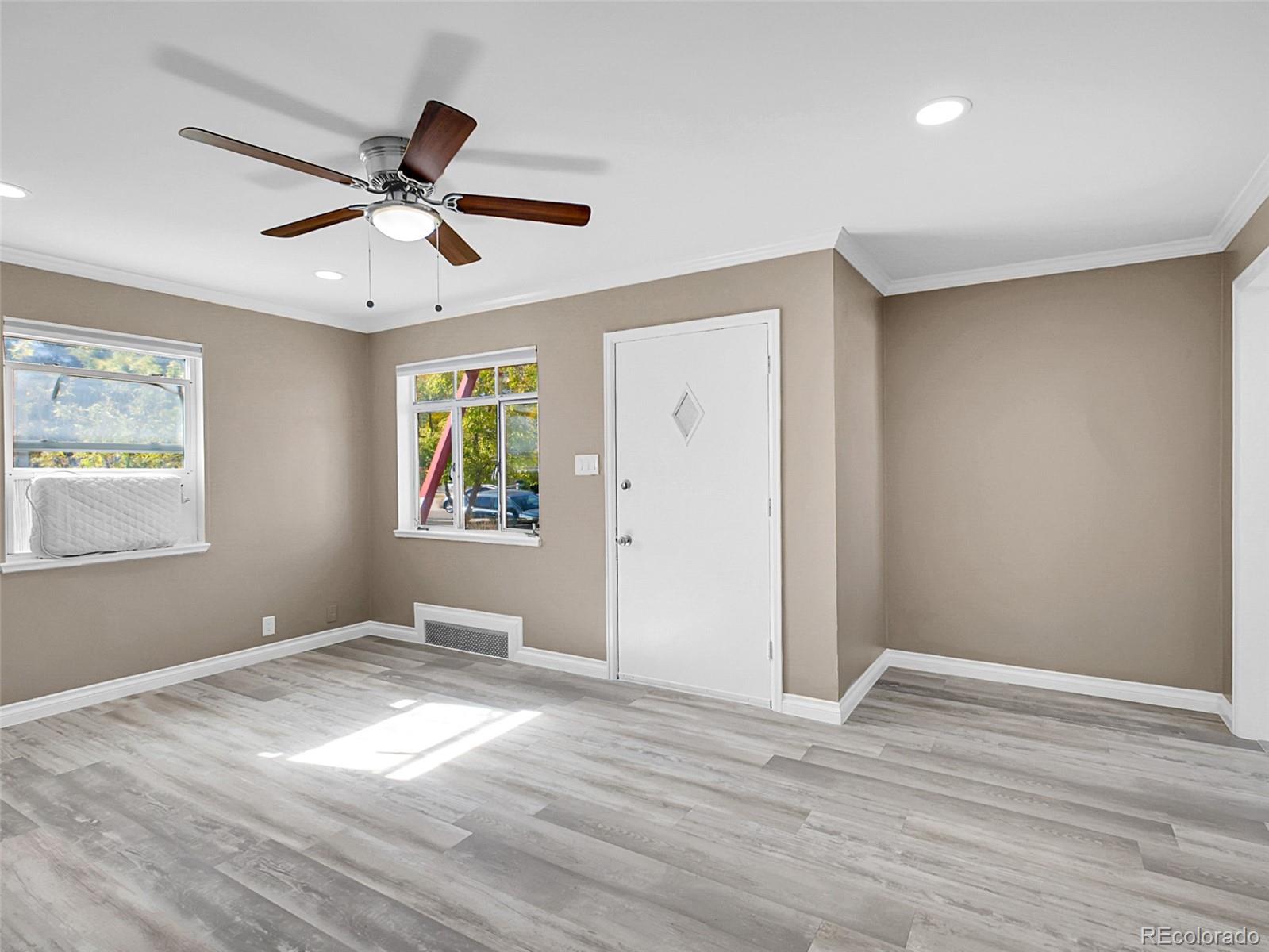 MLS Image #3 for 820  lansing street,aurora, Colorado