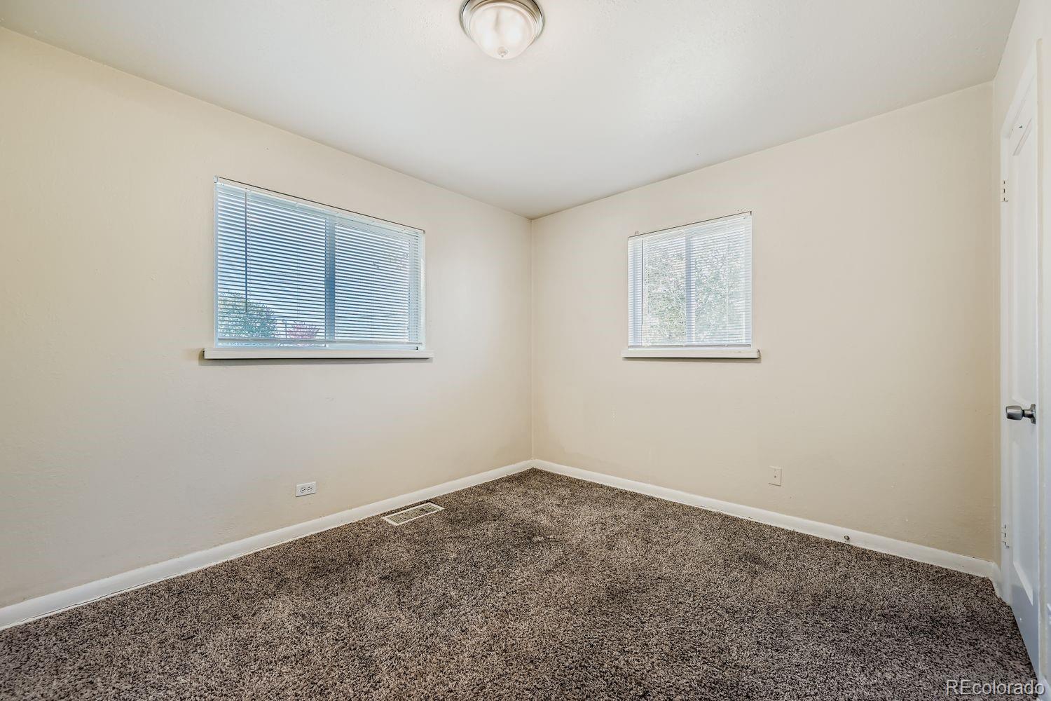 MLS Image #5 for 3690  magnolia street,denver, Colorado