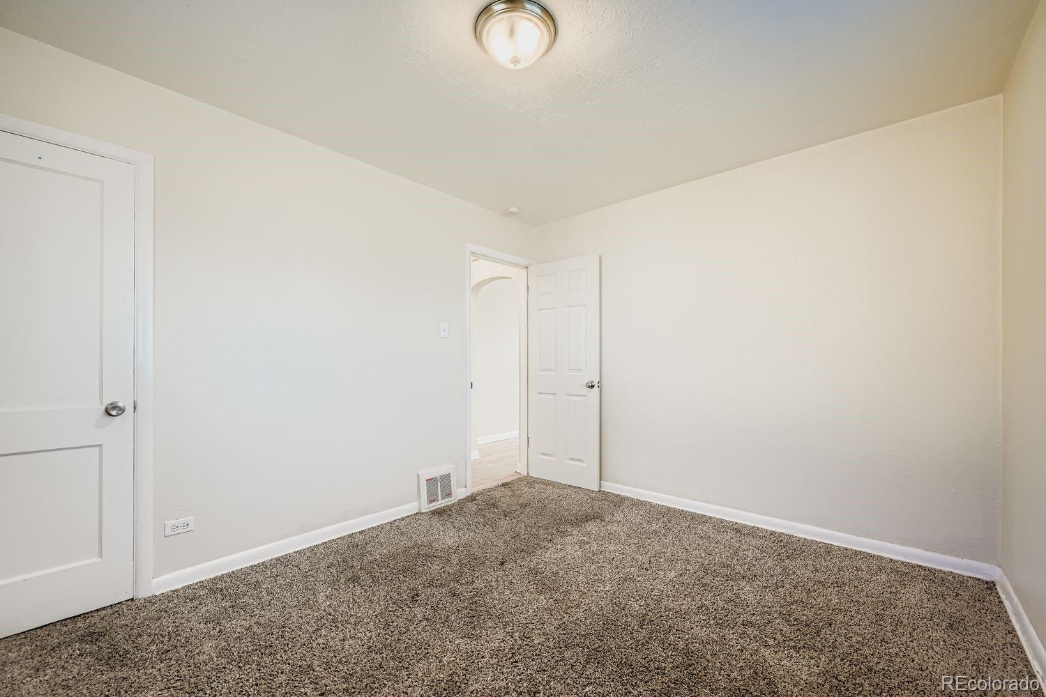 MLS Image #6 for 3690  magnolia street,denver, Colorado
