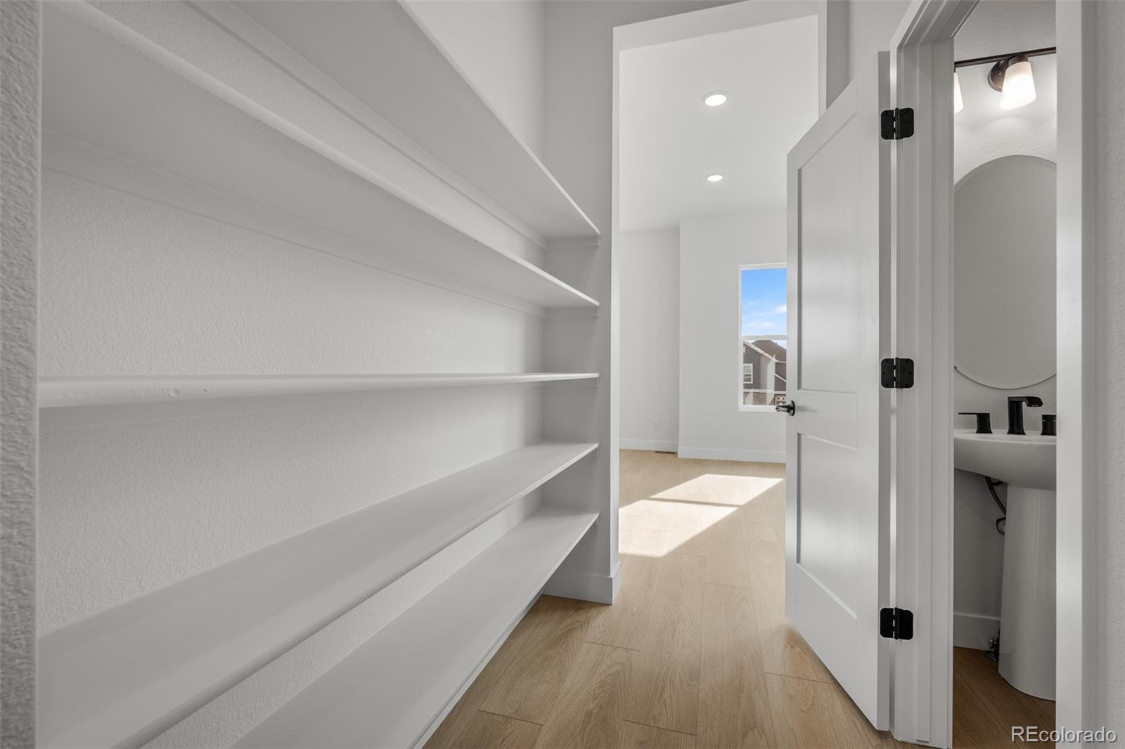 MLS Image #18 for 4444  peak crest view,colorado springs, Colorado
