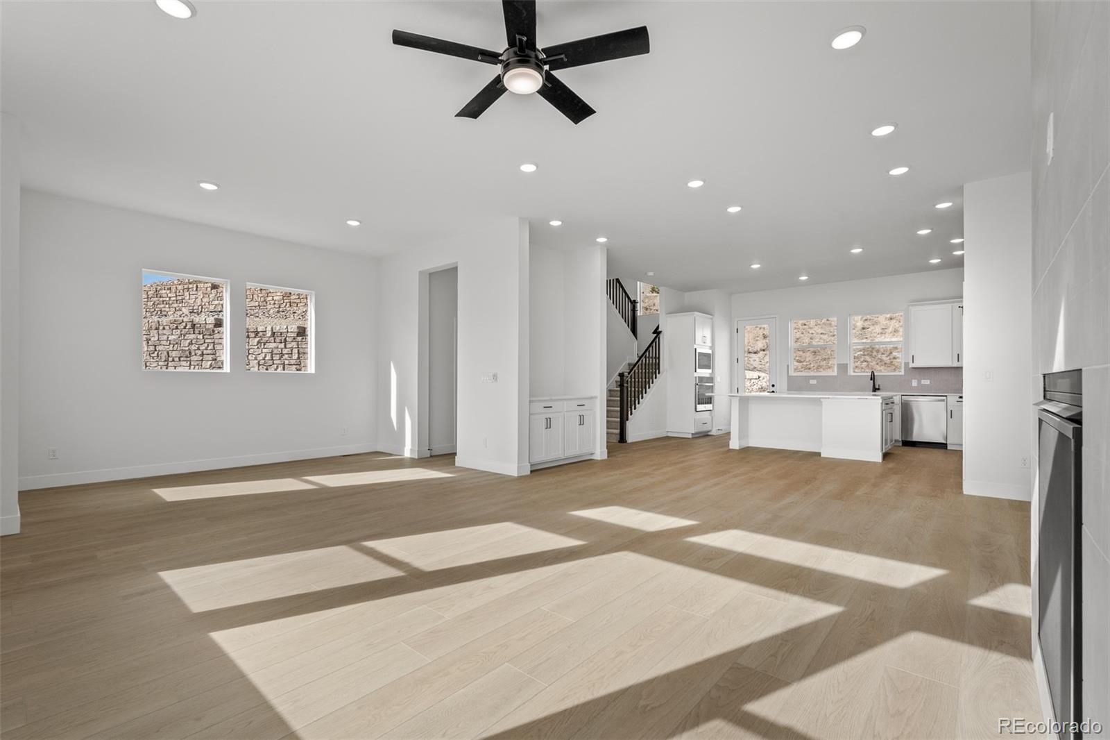 MLS Image #20 for 4444  peak crest view,colorado springs, Colorado