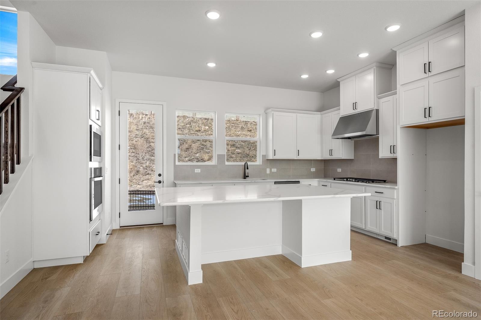 MLS Image #5 for 4444  peak crest view,colorado springs, Colorado