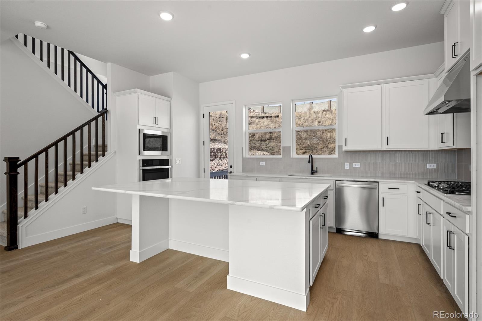 MLS Image #6 for 4444  peak crest view,colorado springs, Colorado