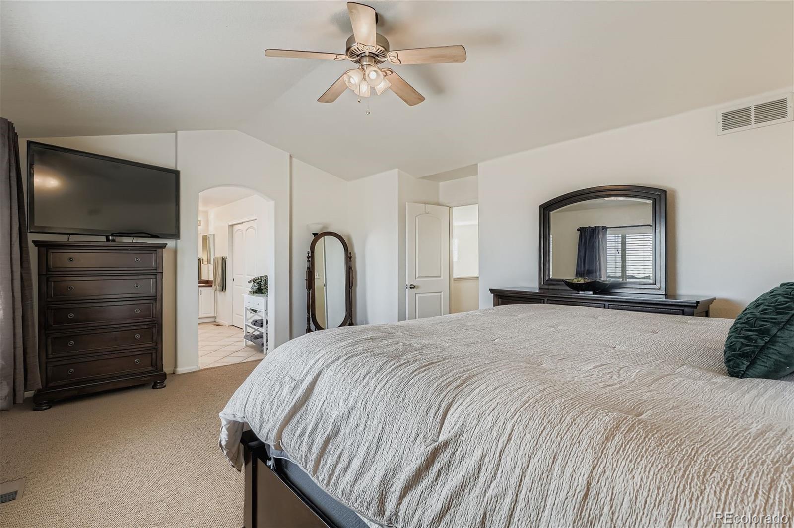 MLS Image #15 for 11352  leyden street,thornton, Colorado