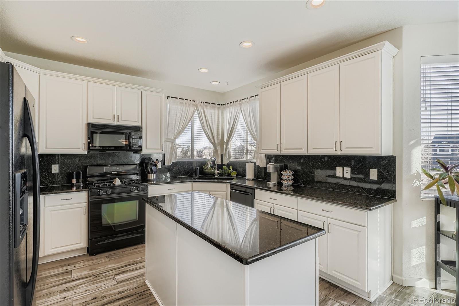 MLS Image #7 for 11352  leyden street,thornton, Colorado