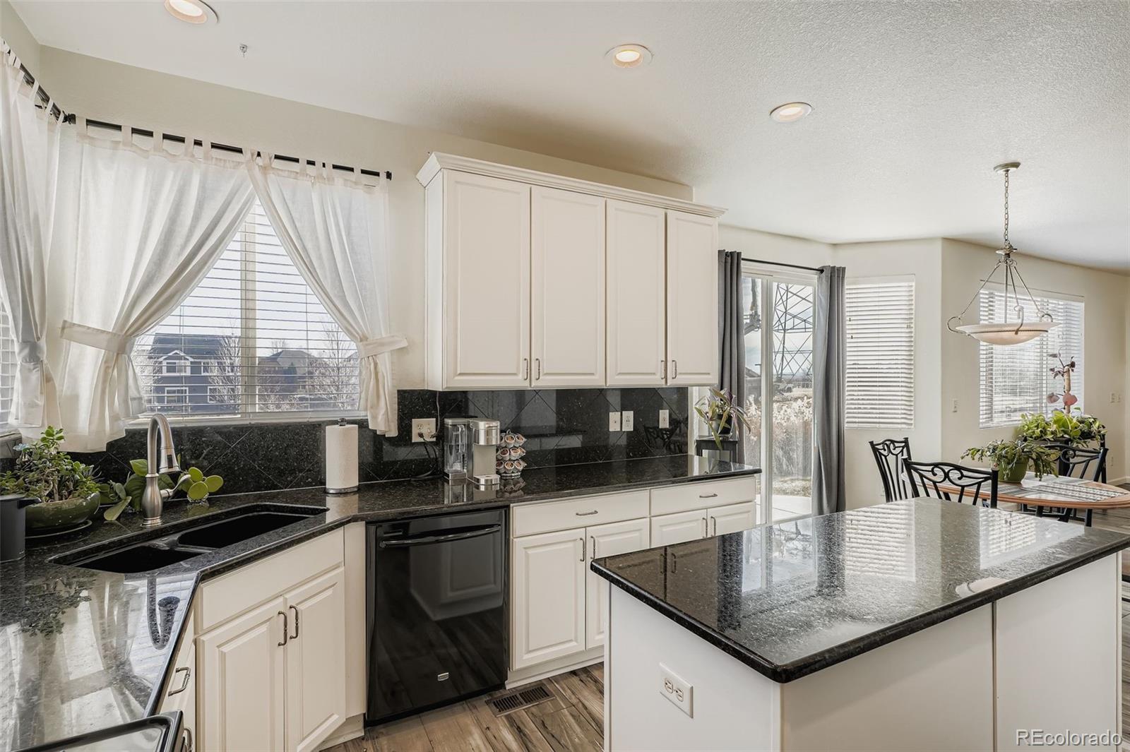 MLS Image #9 for 11352  leyden street,thornton, Colorado
