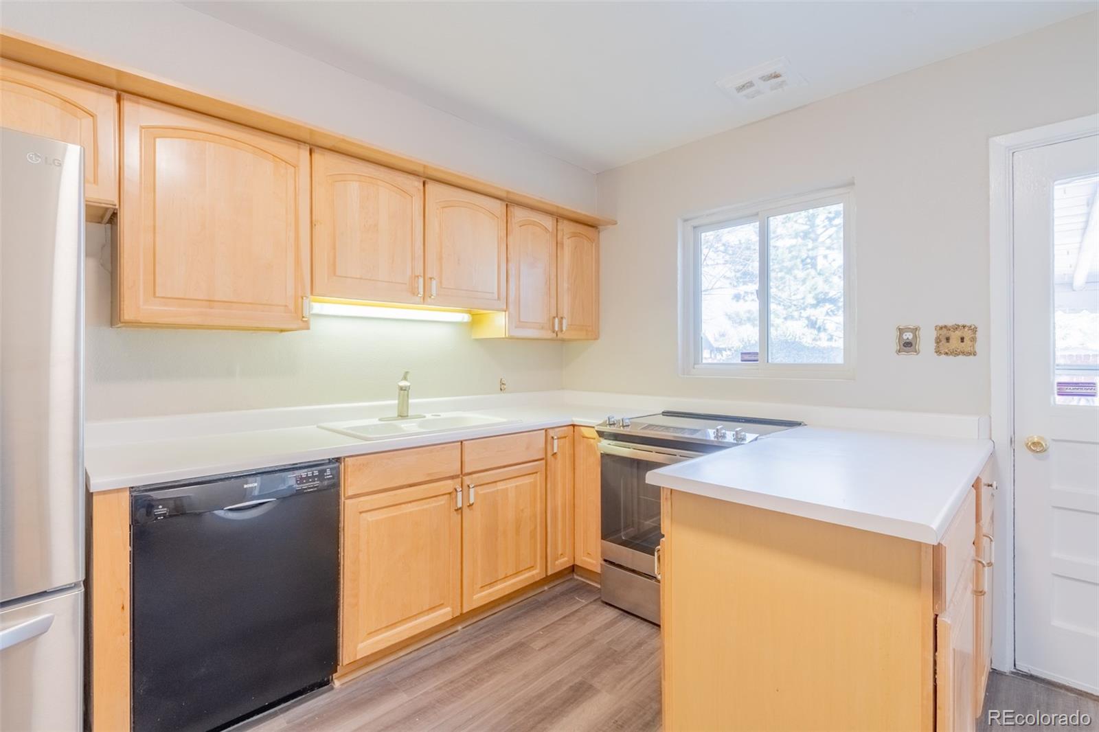 MLS Image #8 for 790  ursula street,aurora, Colorado