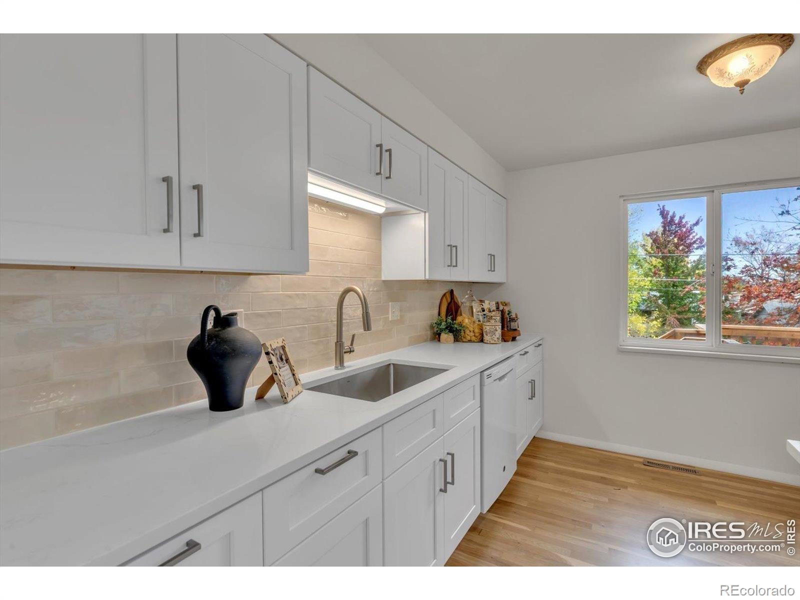 MLS Image #16 for 2880  la grange circle,boulder, Colorado