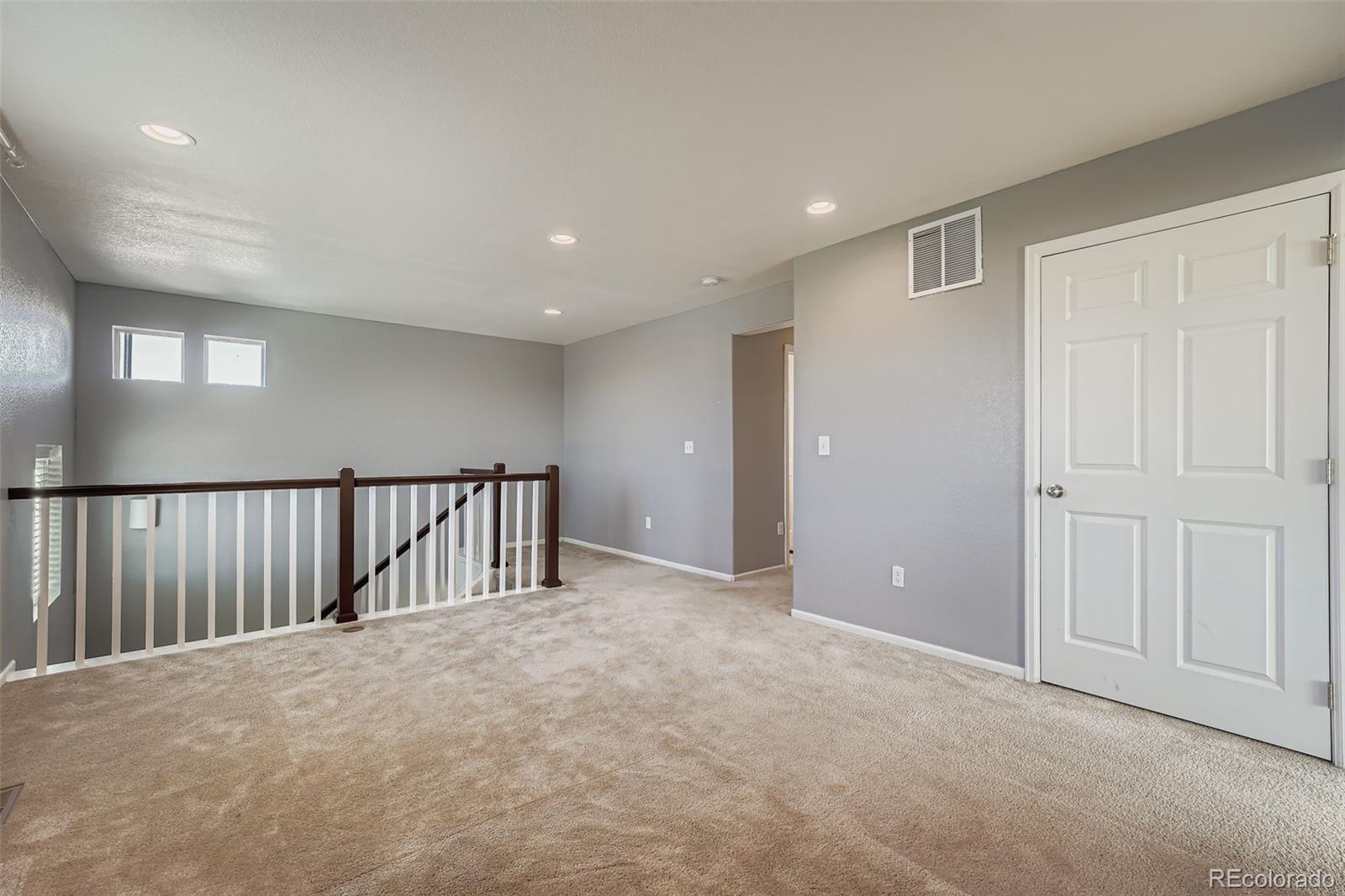 MLS Image #23 for 19102 e 55th place,denver, Colorado