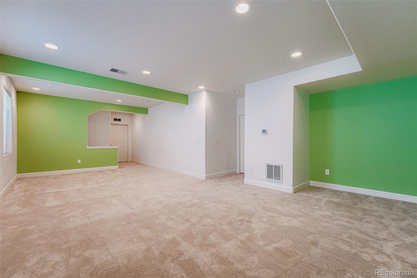 MLS Image #25 for 19102 e 55th place,denver, Colorado