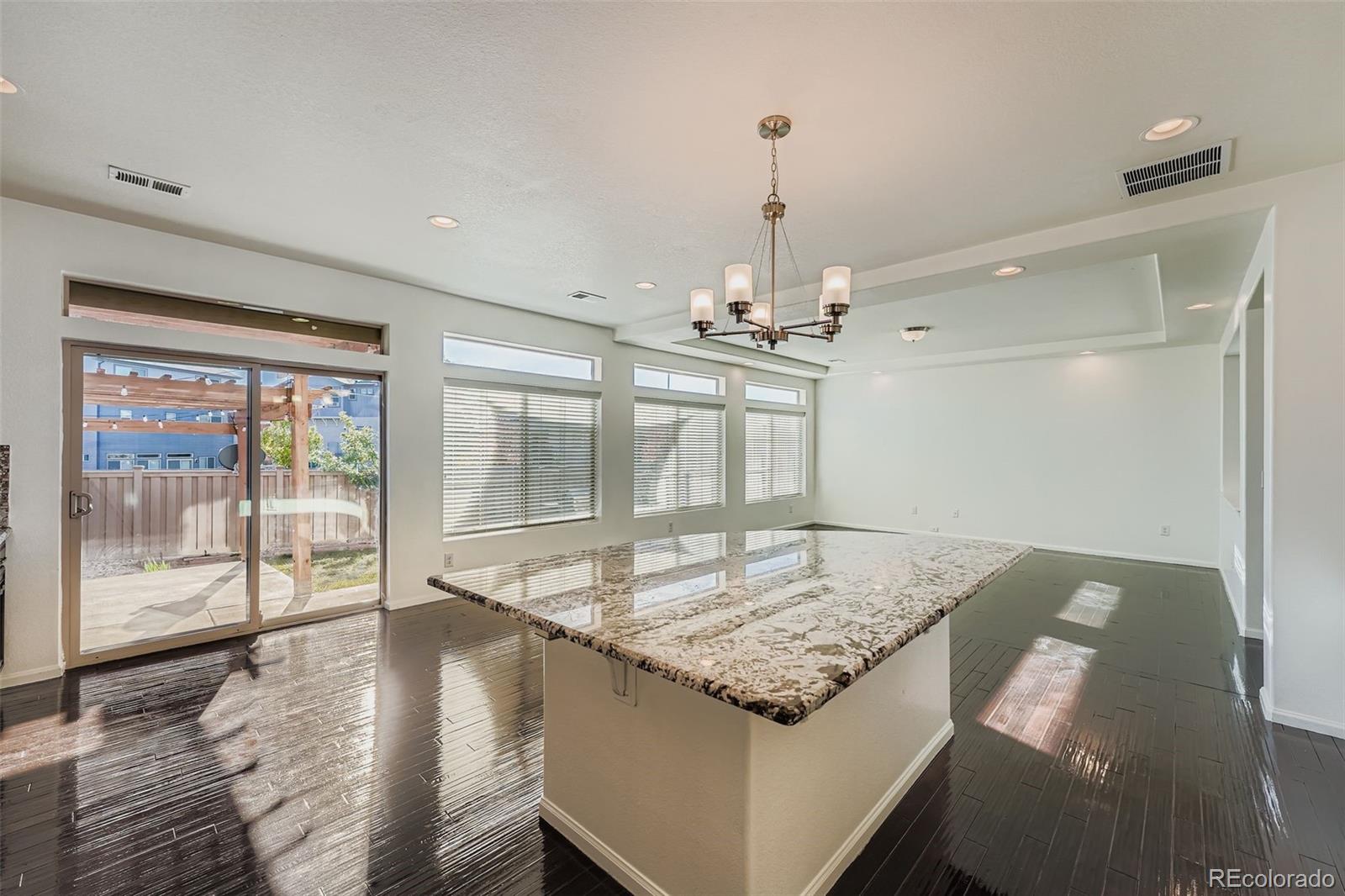 MLS Image #8 for 19102 e 55th place,denver, Colorado