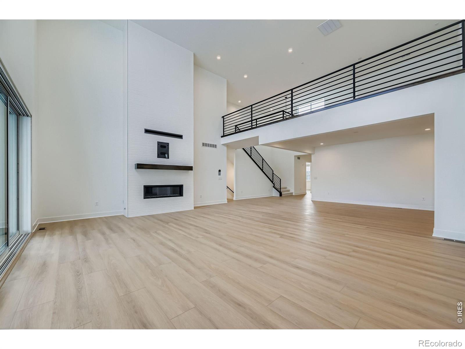 MLS Image #3 for 3142  westcliff drive,loveland, Colorado