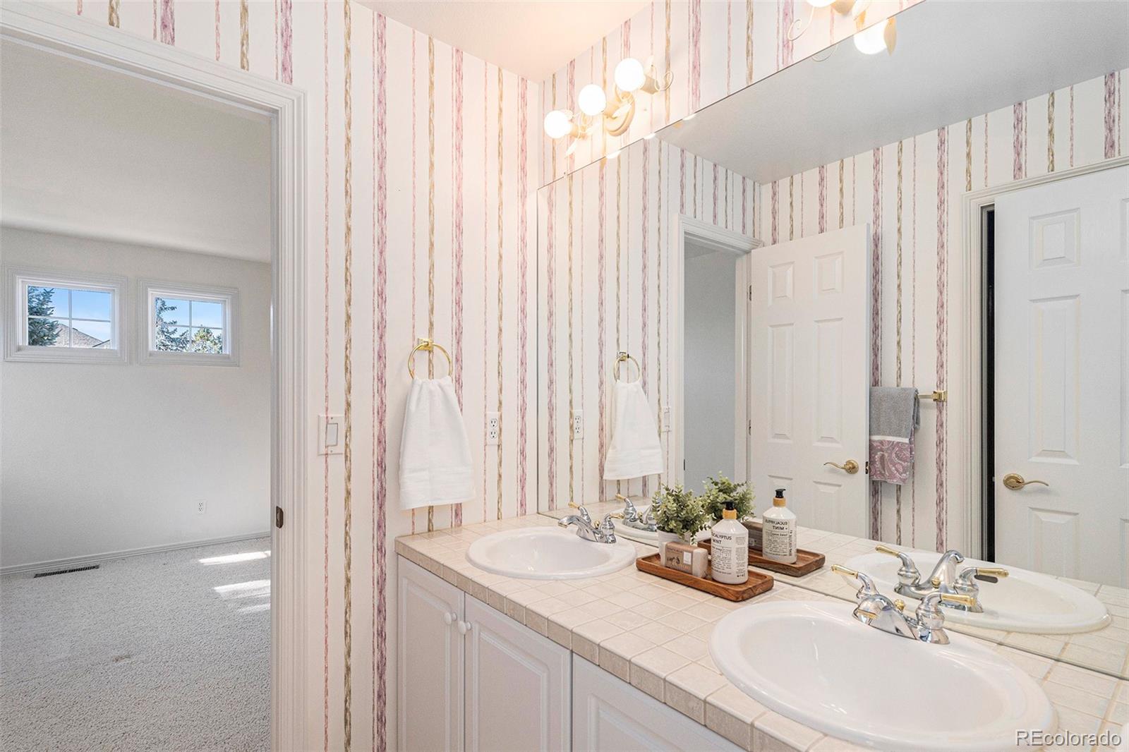 MLS Image #27 for 10722  cougar canyon,lone tree, Colorado