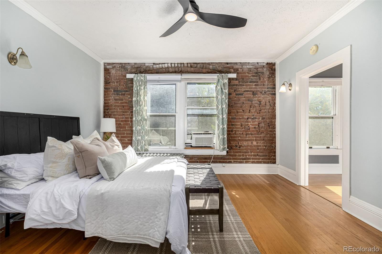 MLS Image #15 for 1057 n emerson street b,denver, Colorado
