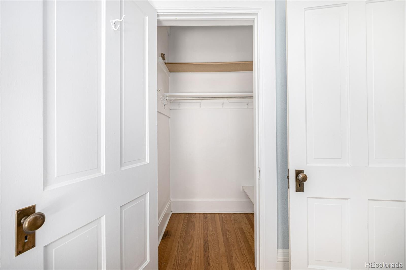 MLS Image #19 for 1057 n emerson street b,denver, Colorado