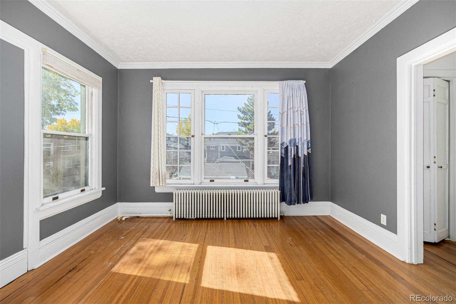 MLS Image #21 for 1057 n emerson street b,denver, Colorado