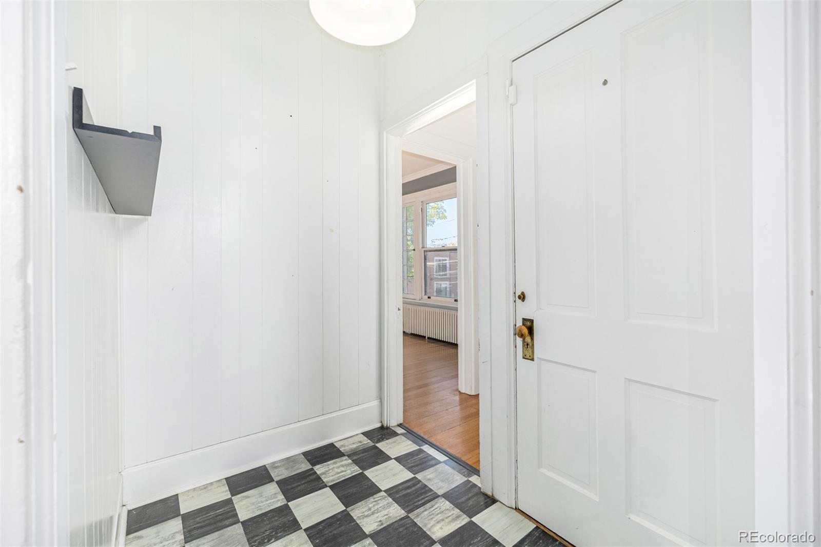 MLS Image #25 for 1057 n emerson street b,denver, Colorado