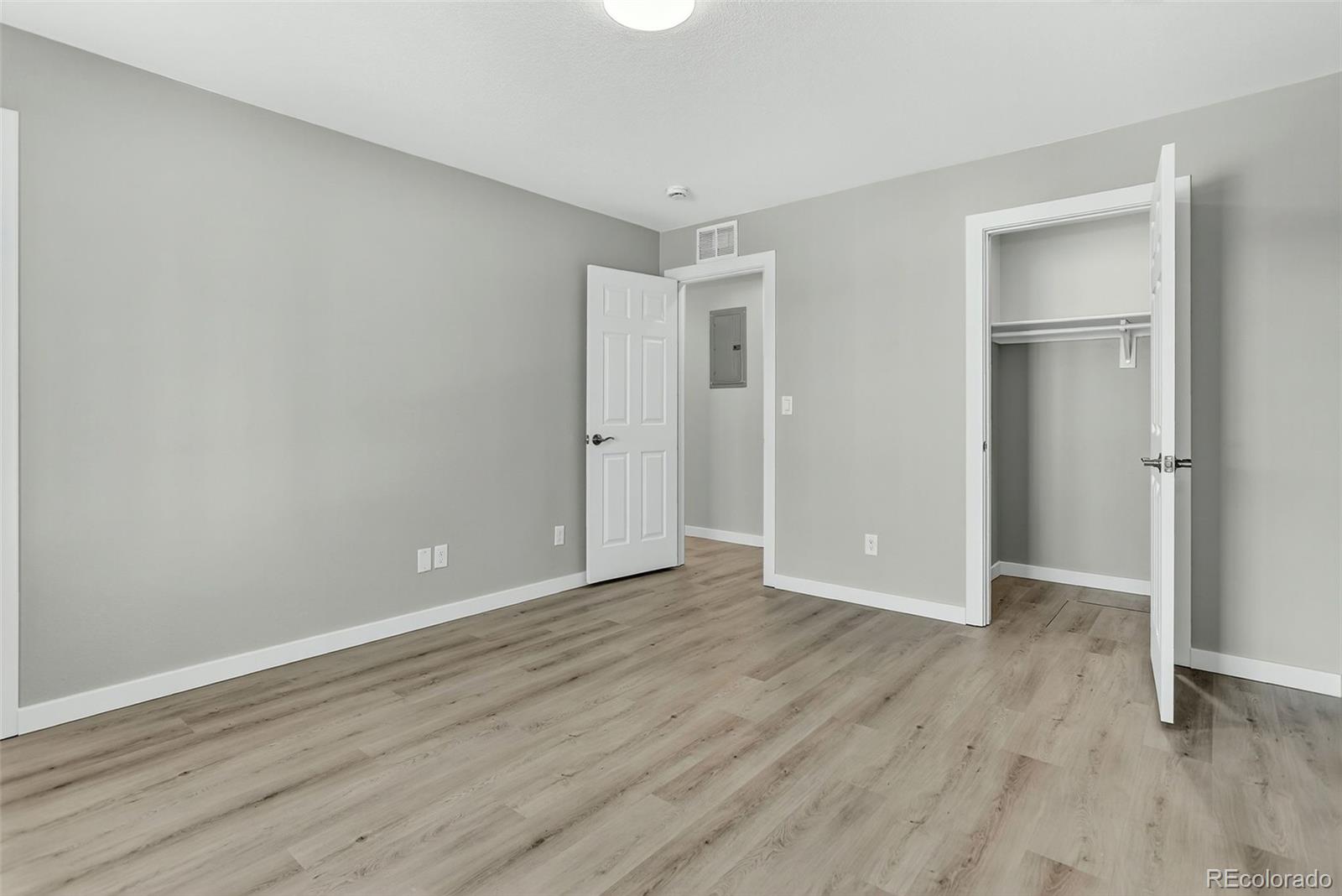 MLS Image #3 for 2301 e fremont avenue s02,centennial, Colorado