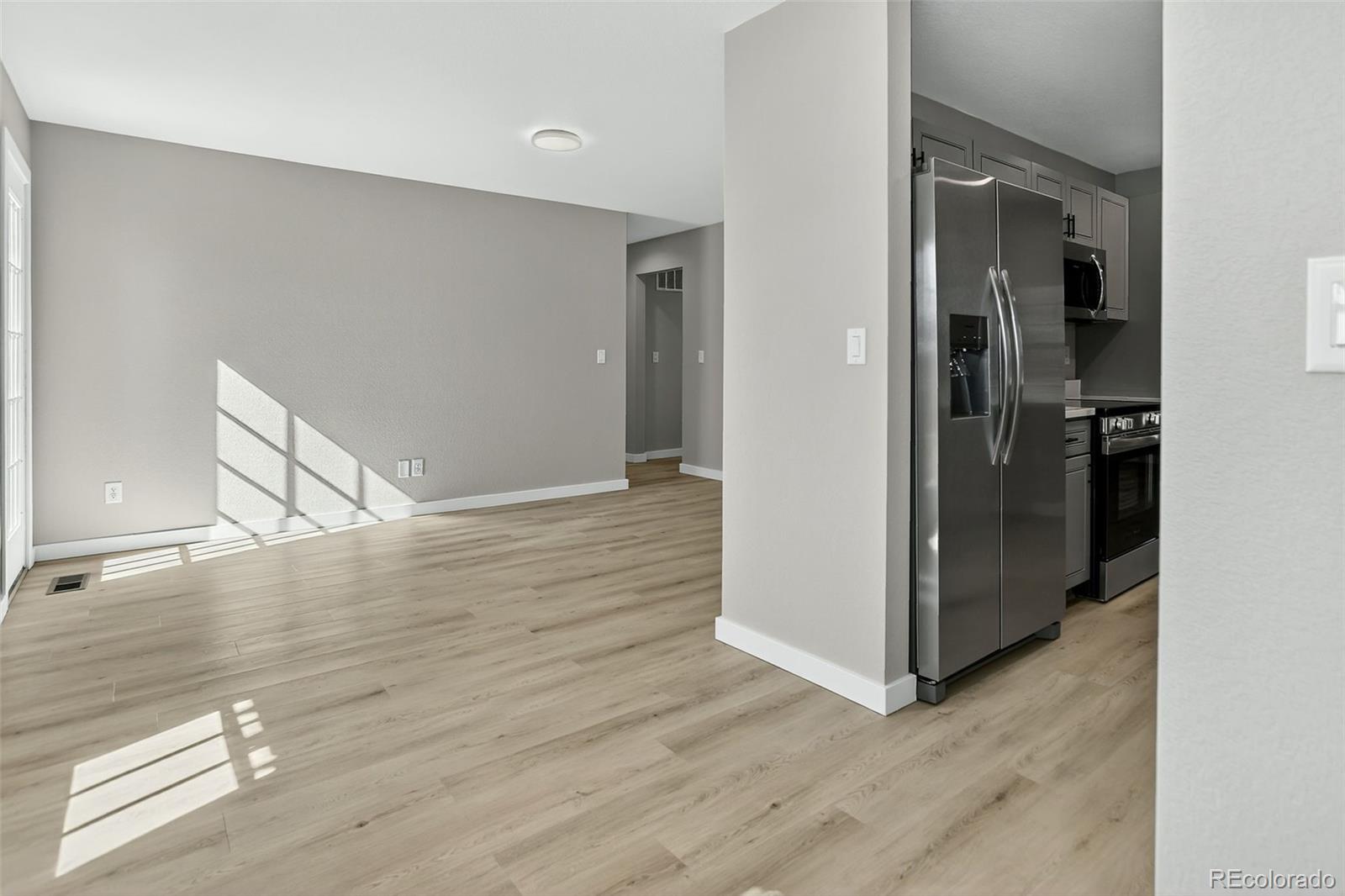 MLS Image #5 for 2301 e fremont avenue s02,centennial, Colorado