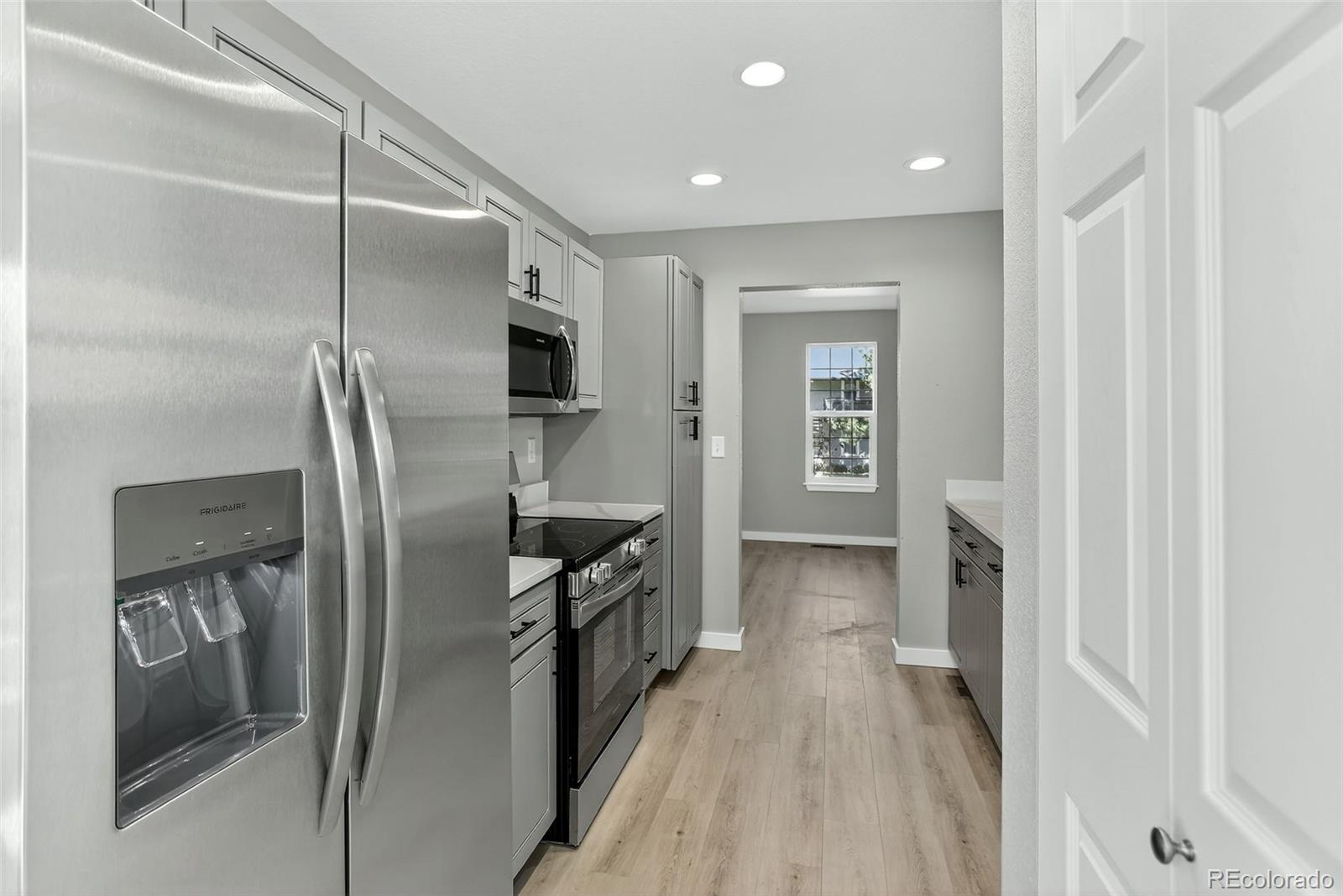 MLS Image #8 for 2301 e fremont avenue s02,centennial, Colorado