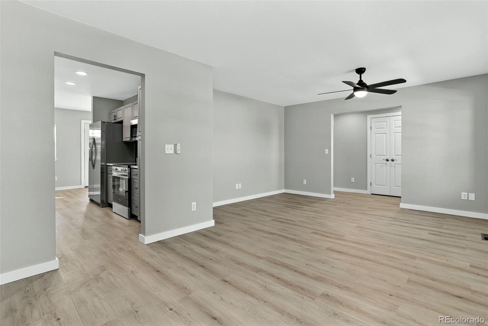 MLS Image #9 for 2301 e fremont avenue s02,centennial, Colorado