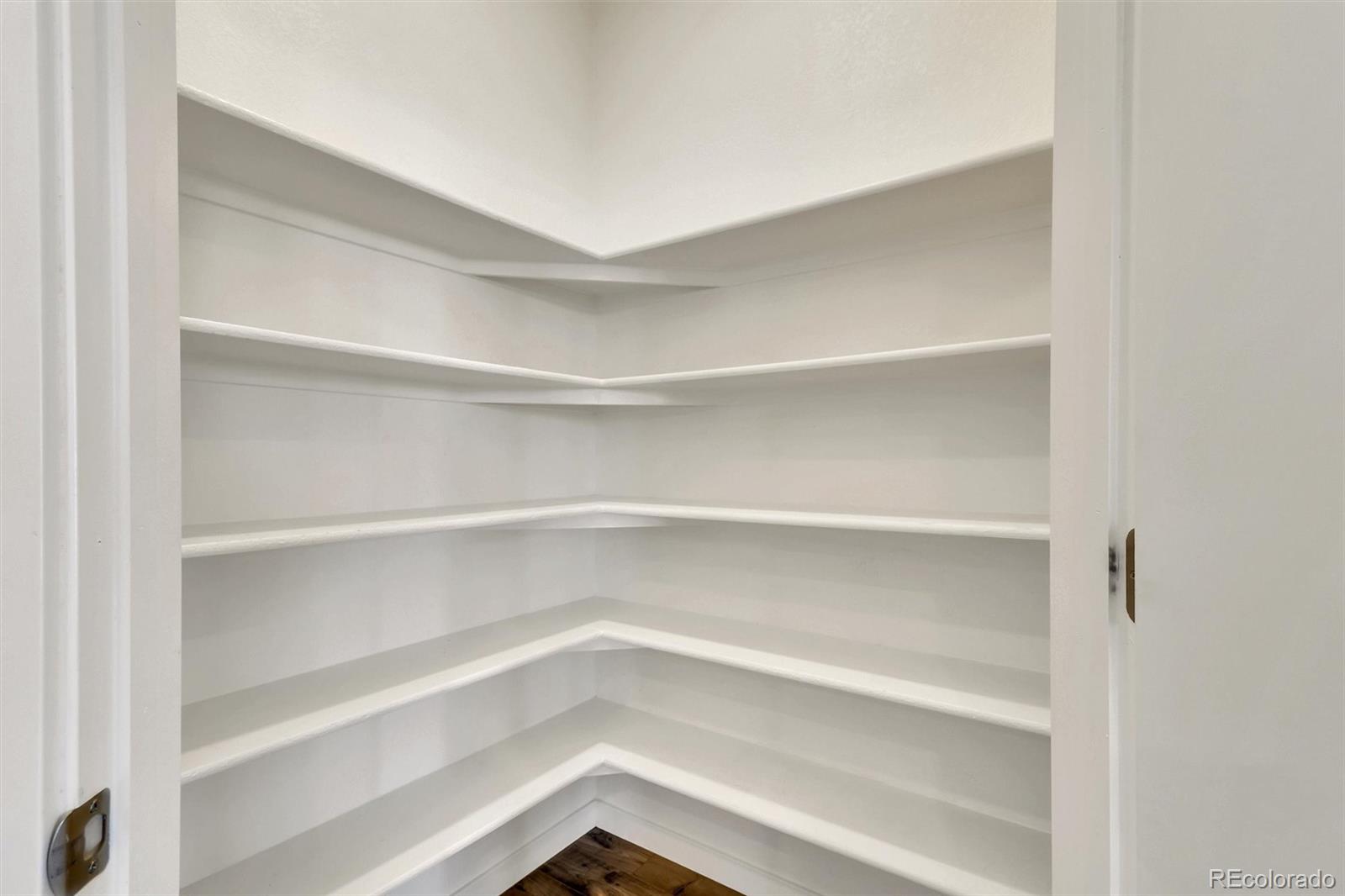 MLS Image #17 for 108 s waterloo street,aurora, Colorado