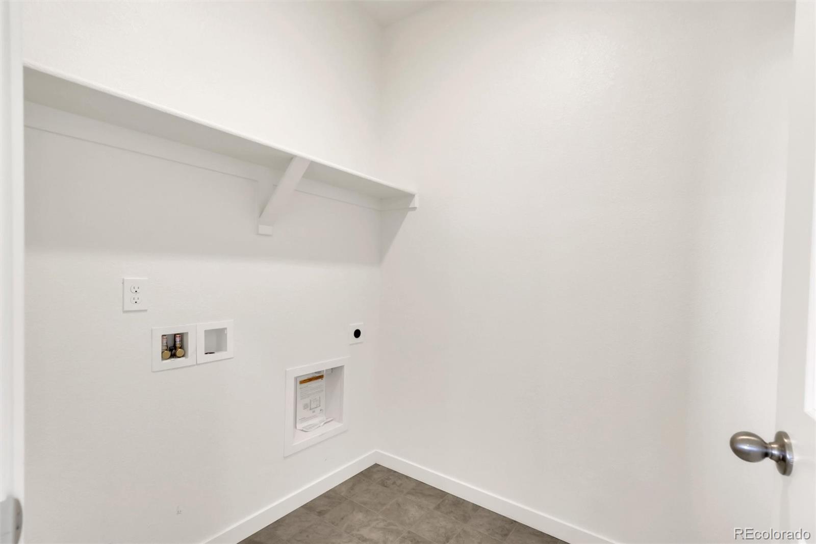 MLS Image #27 for 108 s waterloo street,aurora, Colorado
