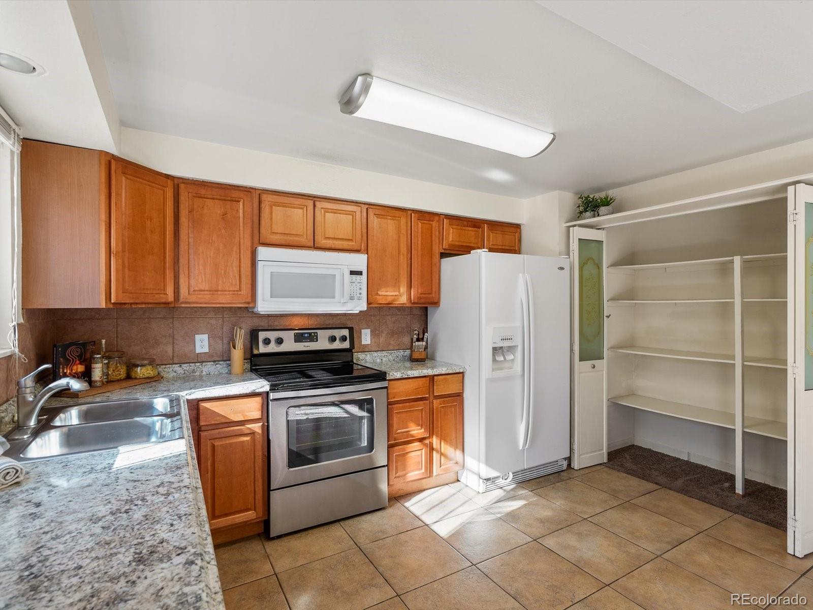 MLS Image #12 for 3061 w 92nd avenue 13e,westminster, Colorado