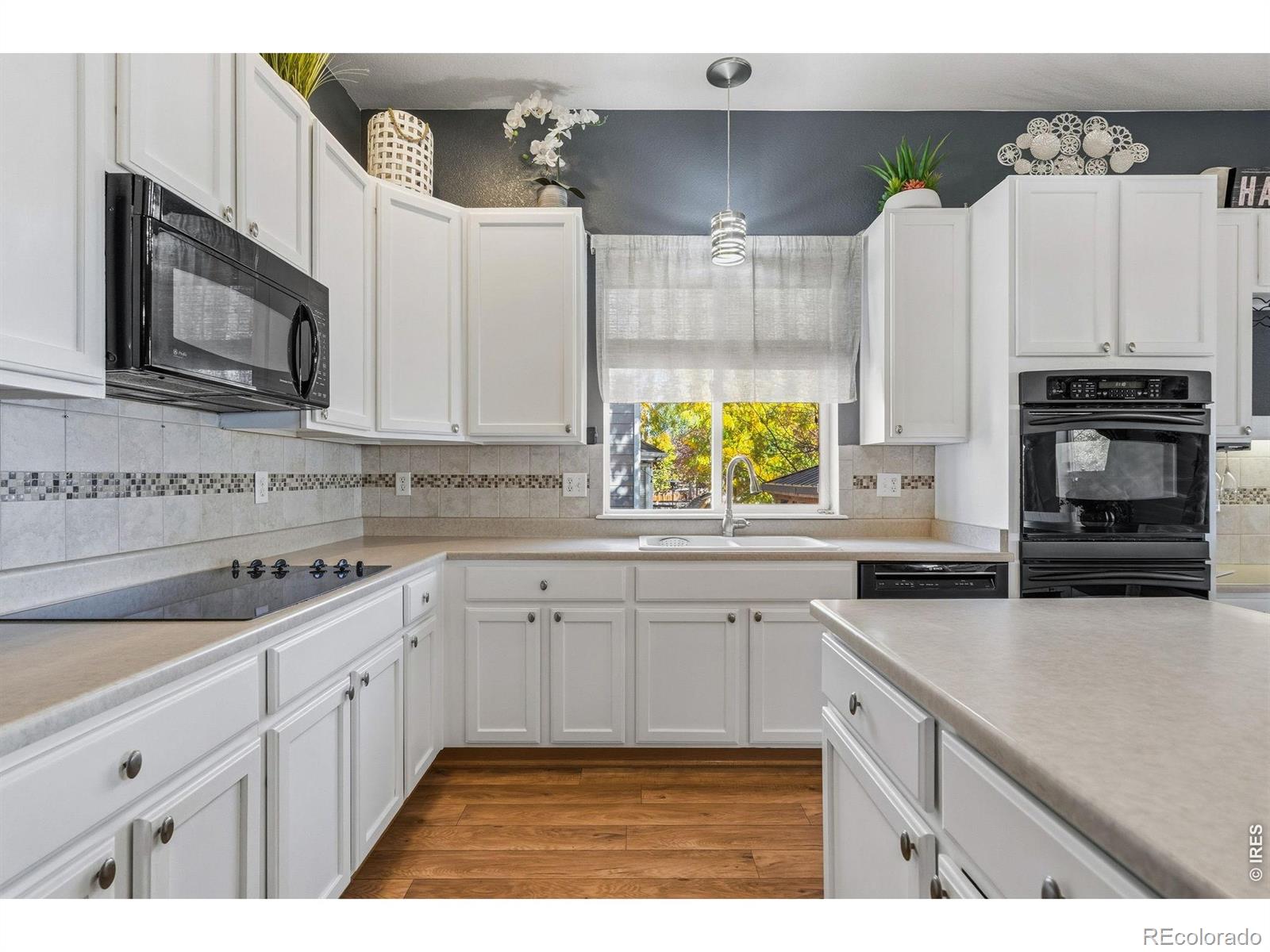 MLS Image #5 for 2507  rouen lane,johnstown, Colorado