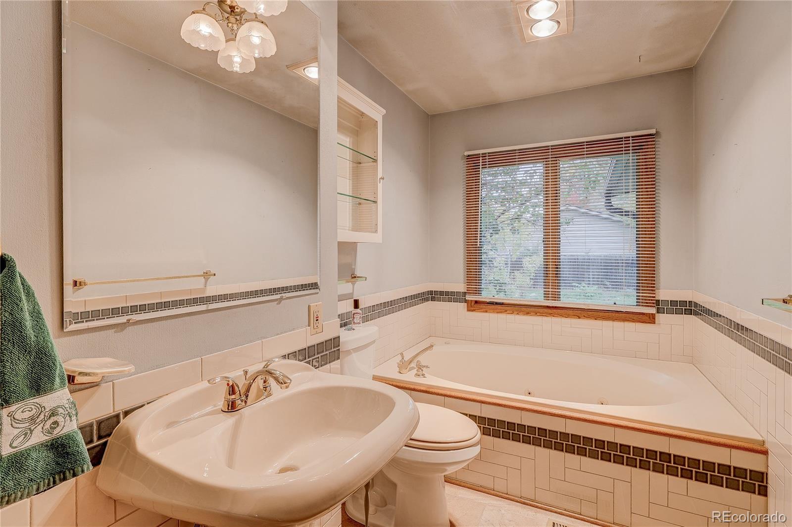 MLS Image #13 for 2861 s yates street,denver, Colorado