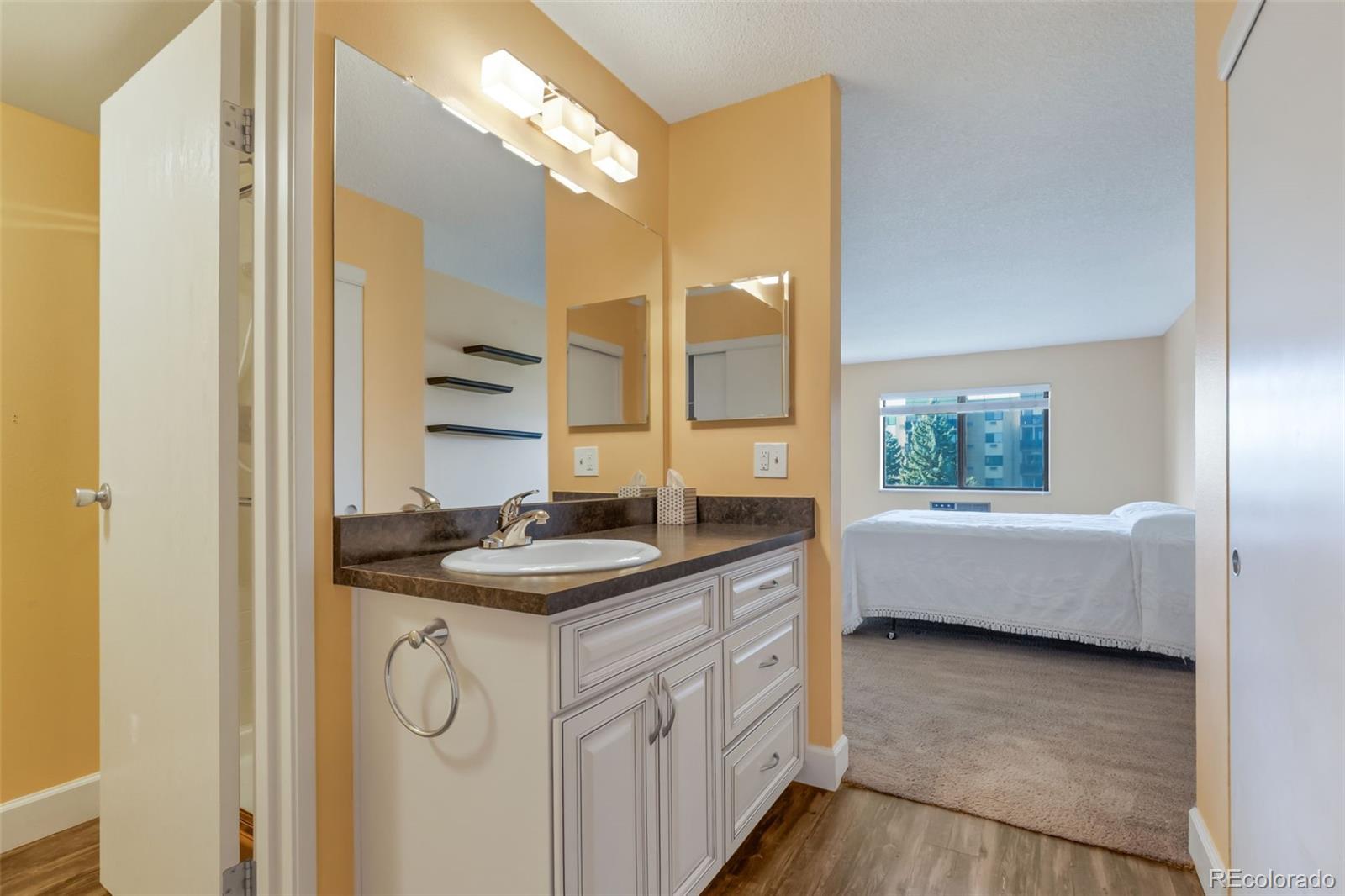 MLS Image #16 for 14102 e linvale place,aurora, Colorado