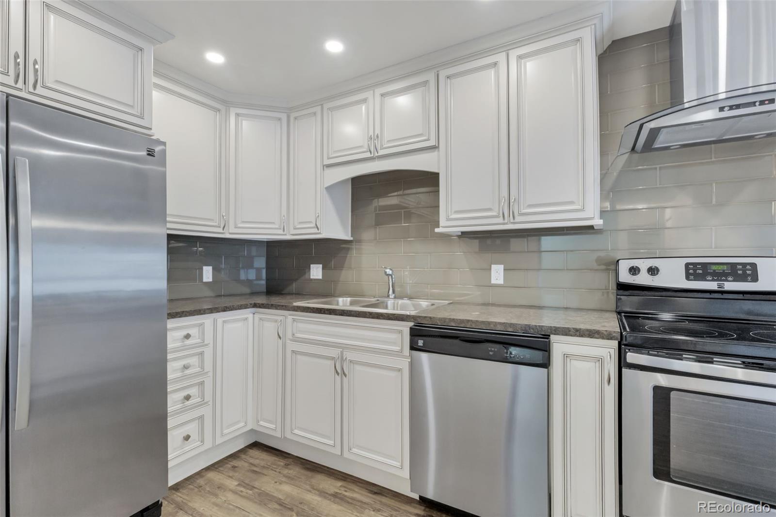 MLS Image #2 for 14102 e linvale place,aurora, Colorado