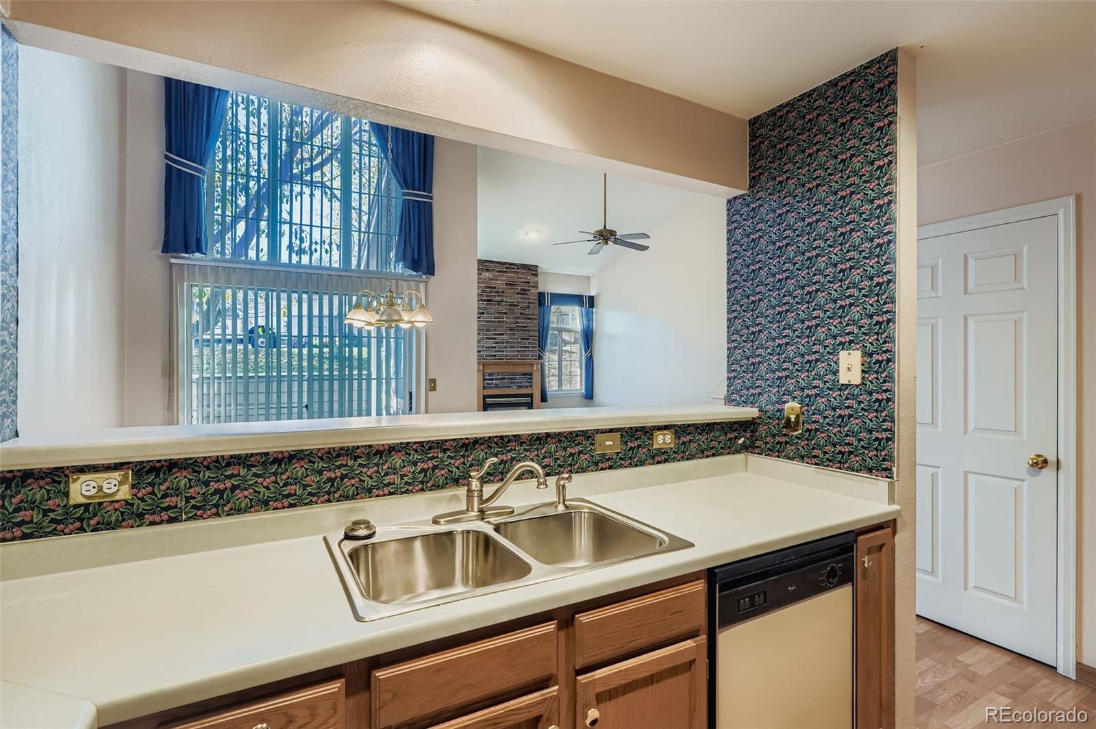 MLS Image #11 for 6818  zenobia street,westminster, Colorado
