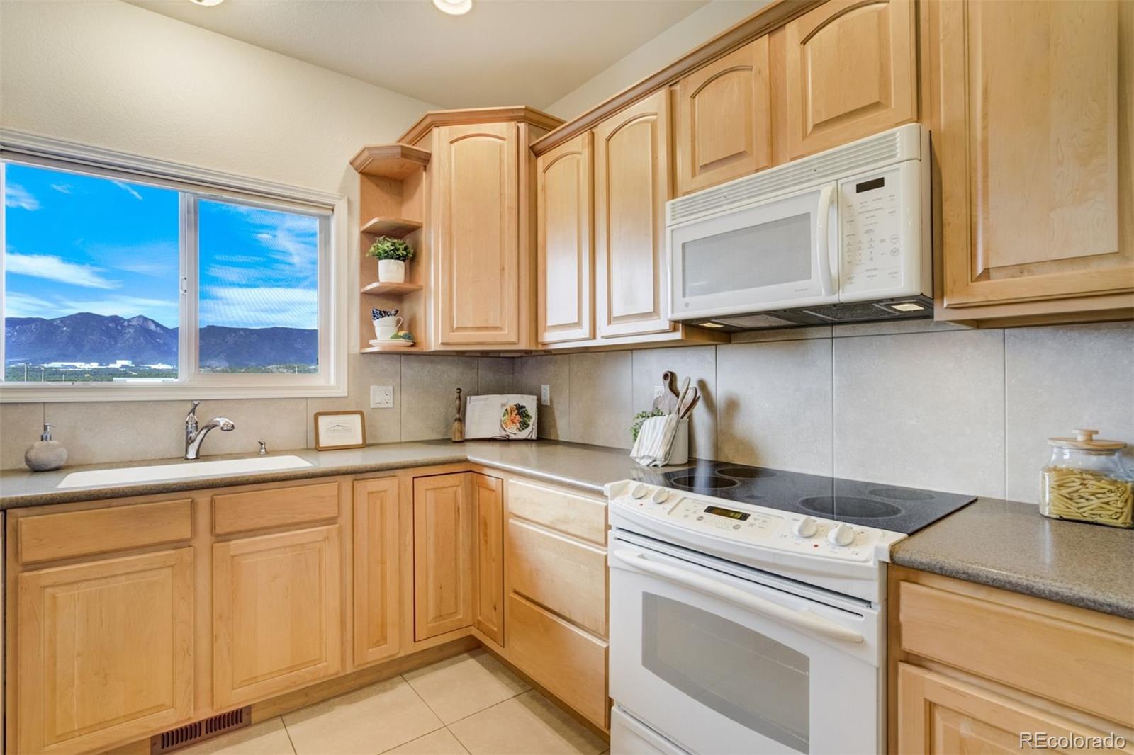MLS Image #23 for 13616  paradise villas grove ,colorado springs, Colorado
