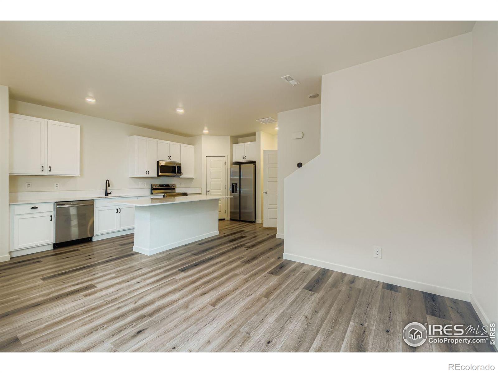 MLS Image #6 for 305  cardinal street,johnstown, Colorado