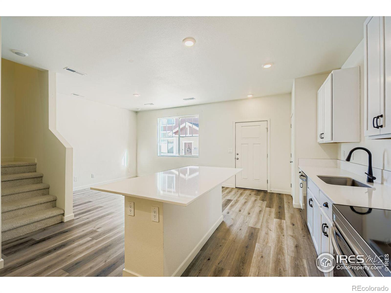 MLS Image #7 for 305  cardinal street,johnstown, Colorado