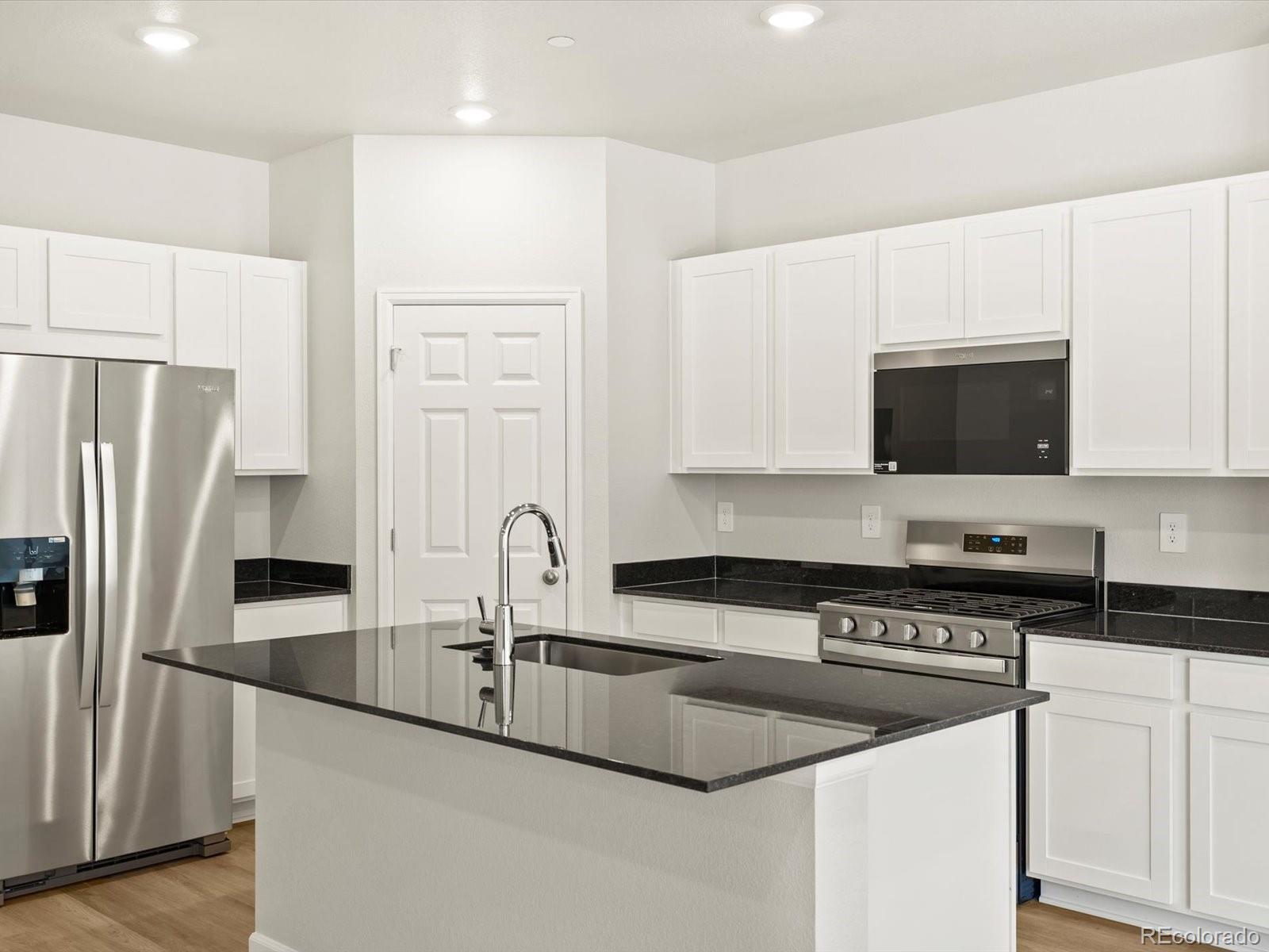 MLS Image #14 for 8932  salida street,commerce city, Colorado
