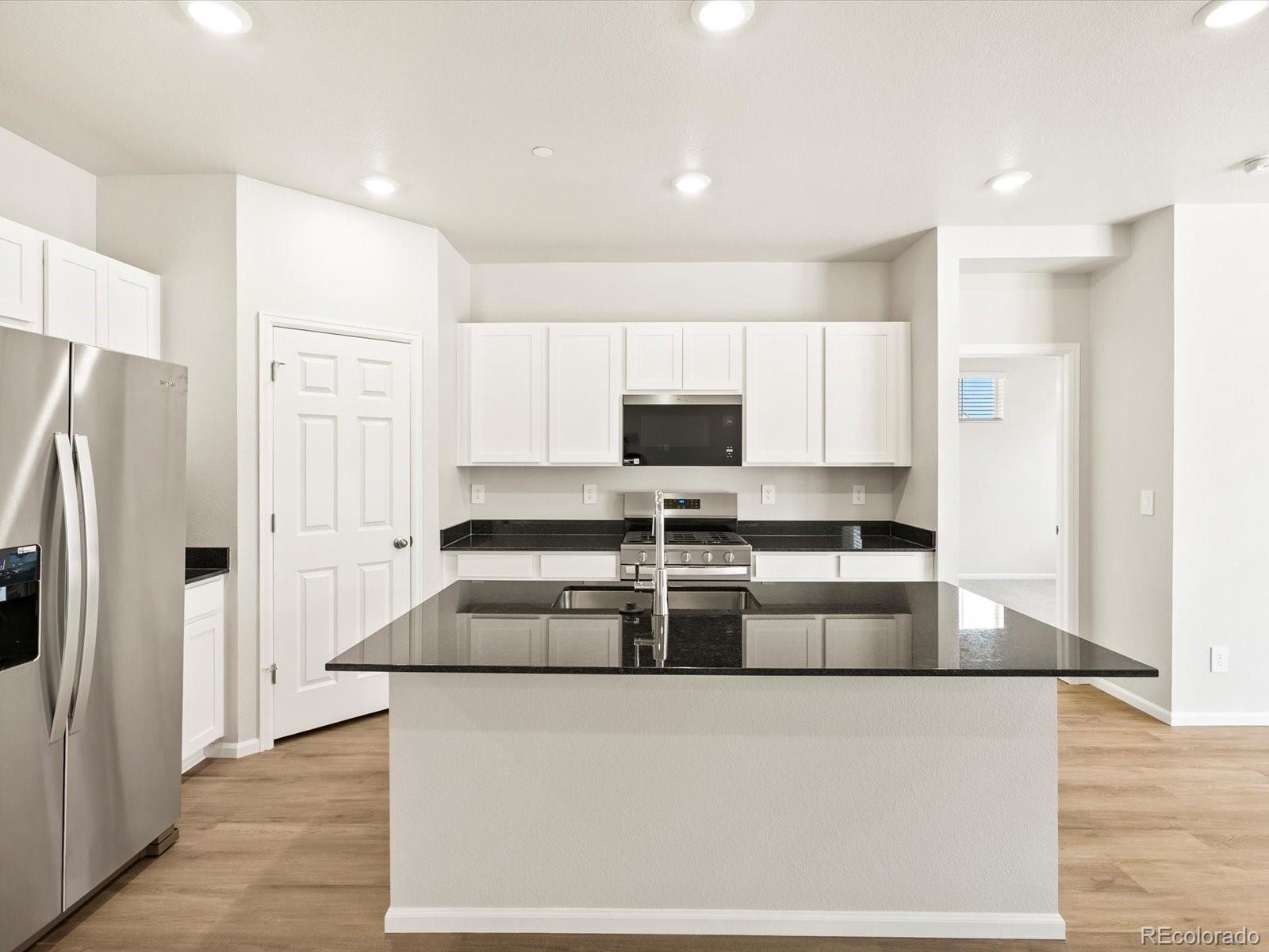 MLS Image #15 for 8932  salida street,commerce city, Colorado
