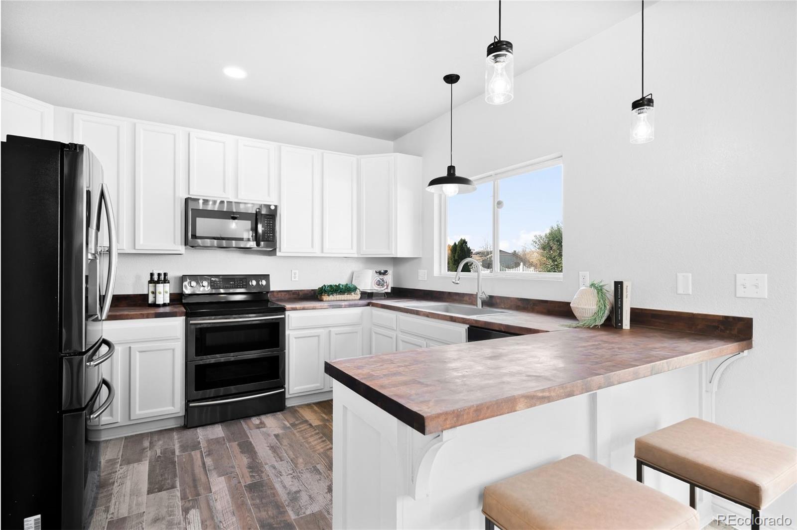 MLS Image #5 for 24631 e kansas circle,aurora, Colorado