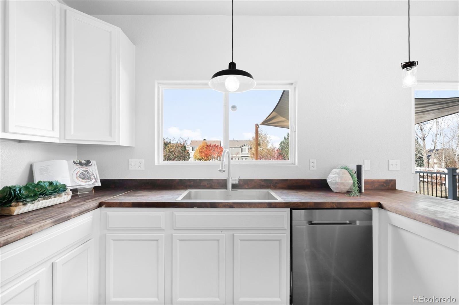 MLS Image #7 for 24631 e kansas circle,aurora, Colorado