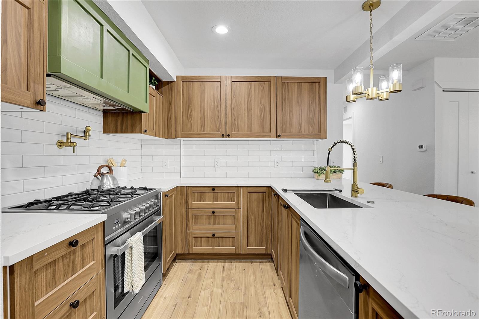 MLS Image #14 for 4906 e bates avenue,denver, Colorado