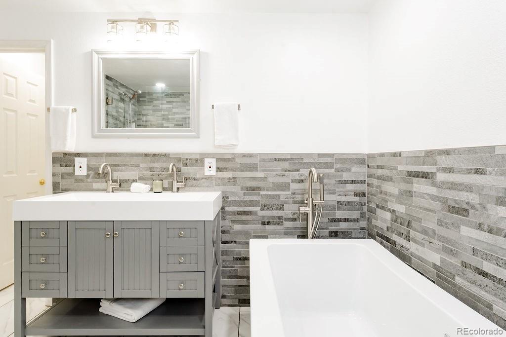 MLS Image #25 for 19905 e stanford drive,centennial, Colorado