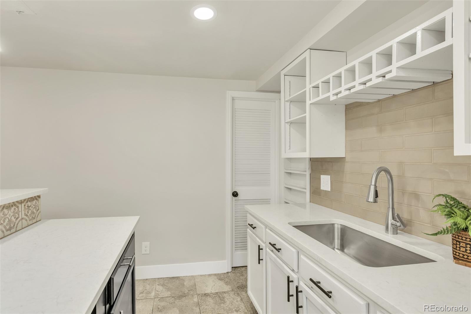 MLS Image #17 for 2618 s pennsylvania street,denver, Colorado
