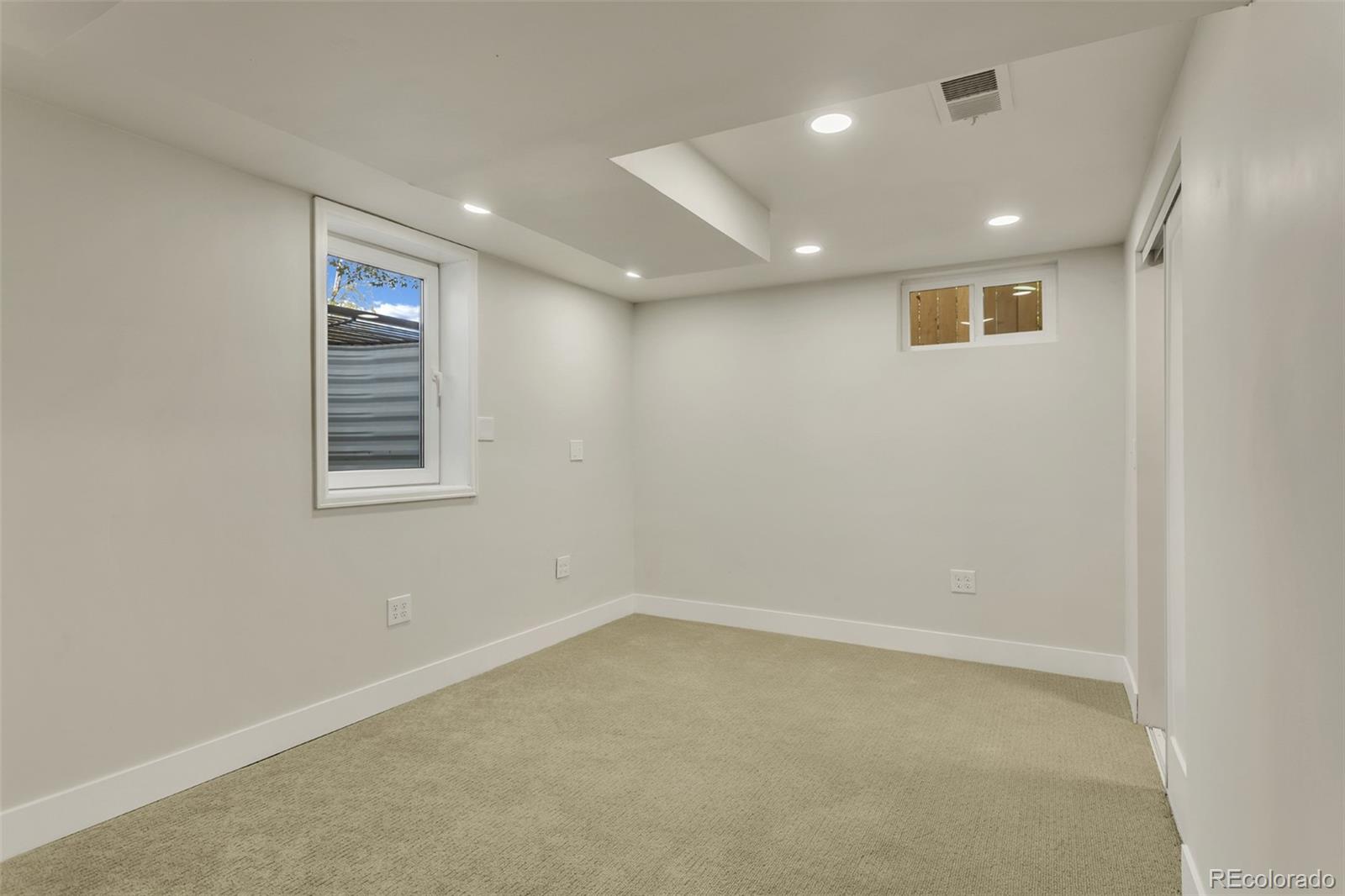 MLS Image #18 for 2618 s pennsylvania street,denver, Colorado