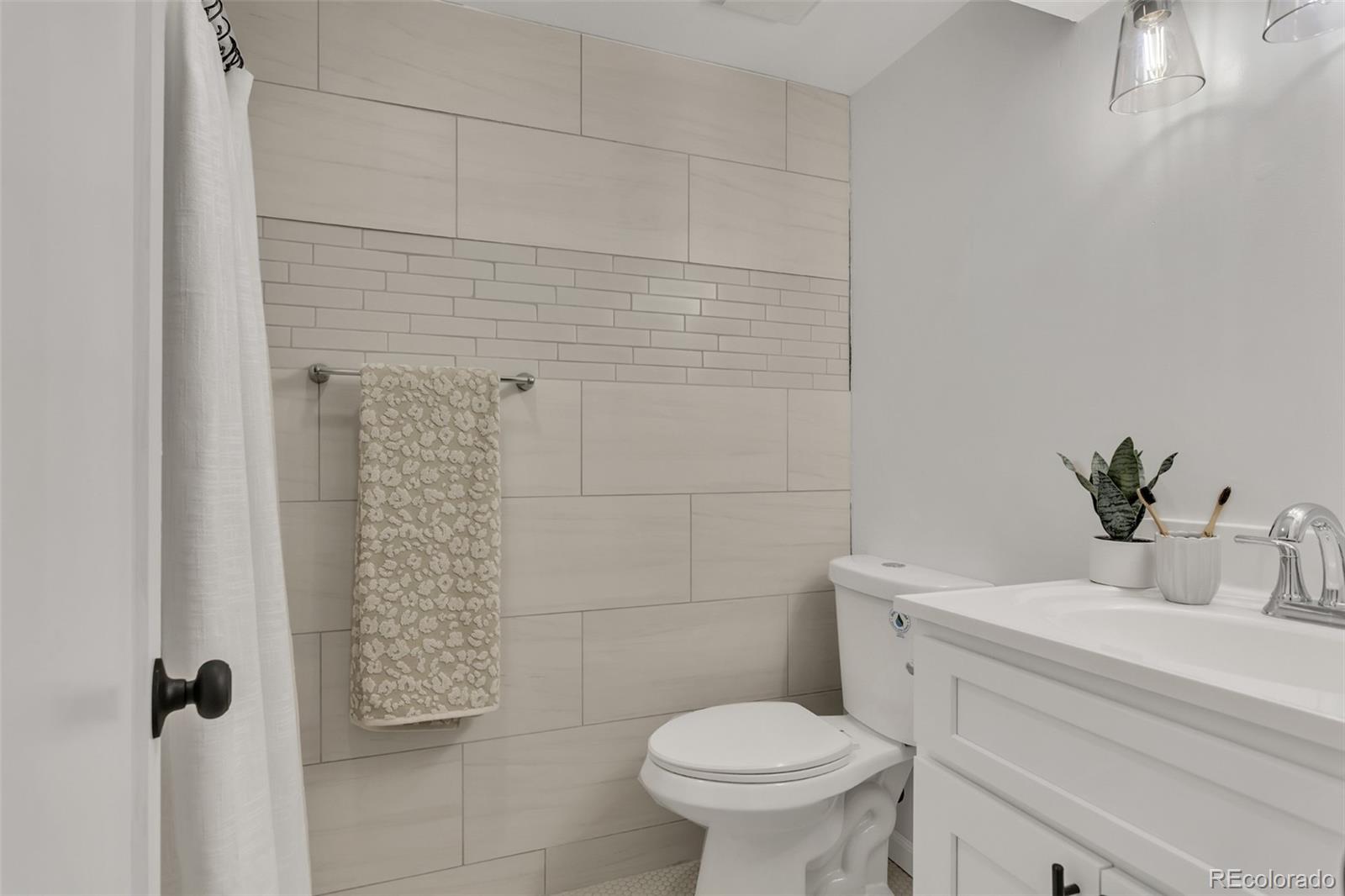 MLS Image #21 for 2618 s pennsylvania street,denver, Colorado