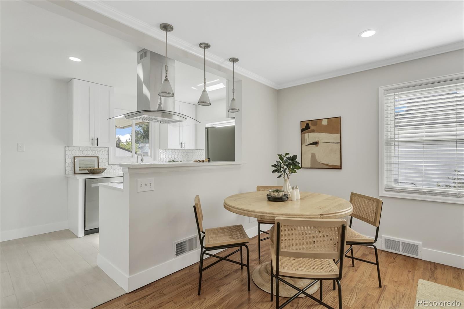 MLS Image #4 for 2618 s pennsylvania street,denver, Colorado